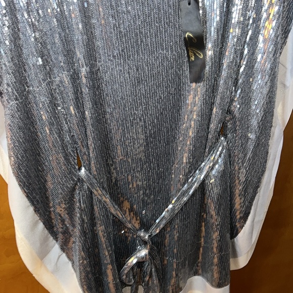 NWT C. Lucy Silver Sequin Kimono - Picture 6 of 7